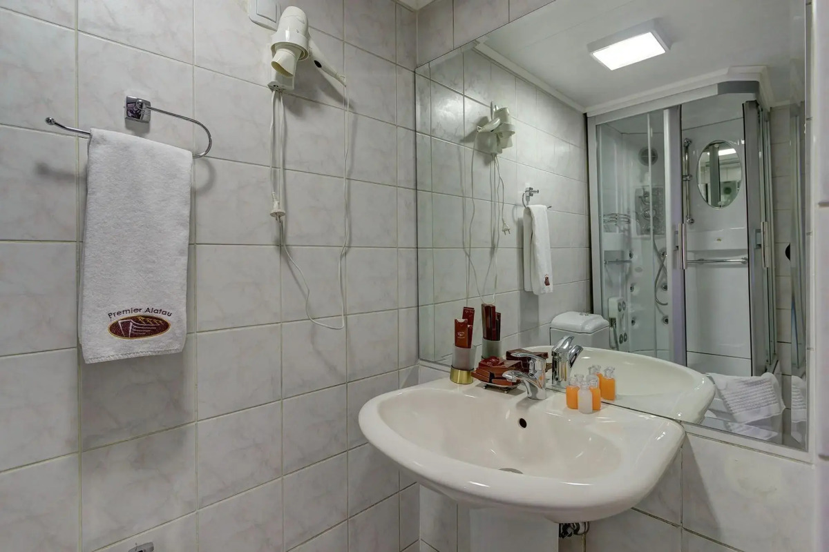 Отель Премьер Алатау