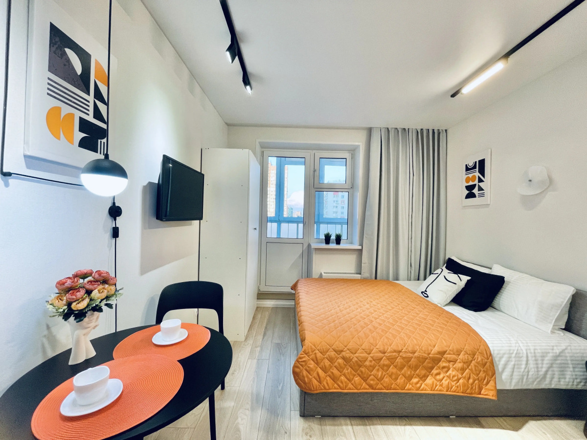 Апартаменты VEGAS Бурнаковская 113