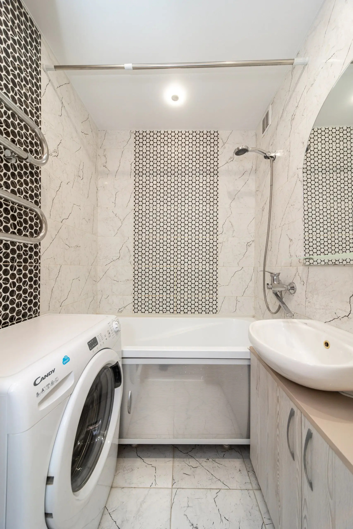 Апартаменты Однокомнатные рядом с рестораном Друзья