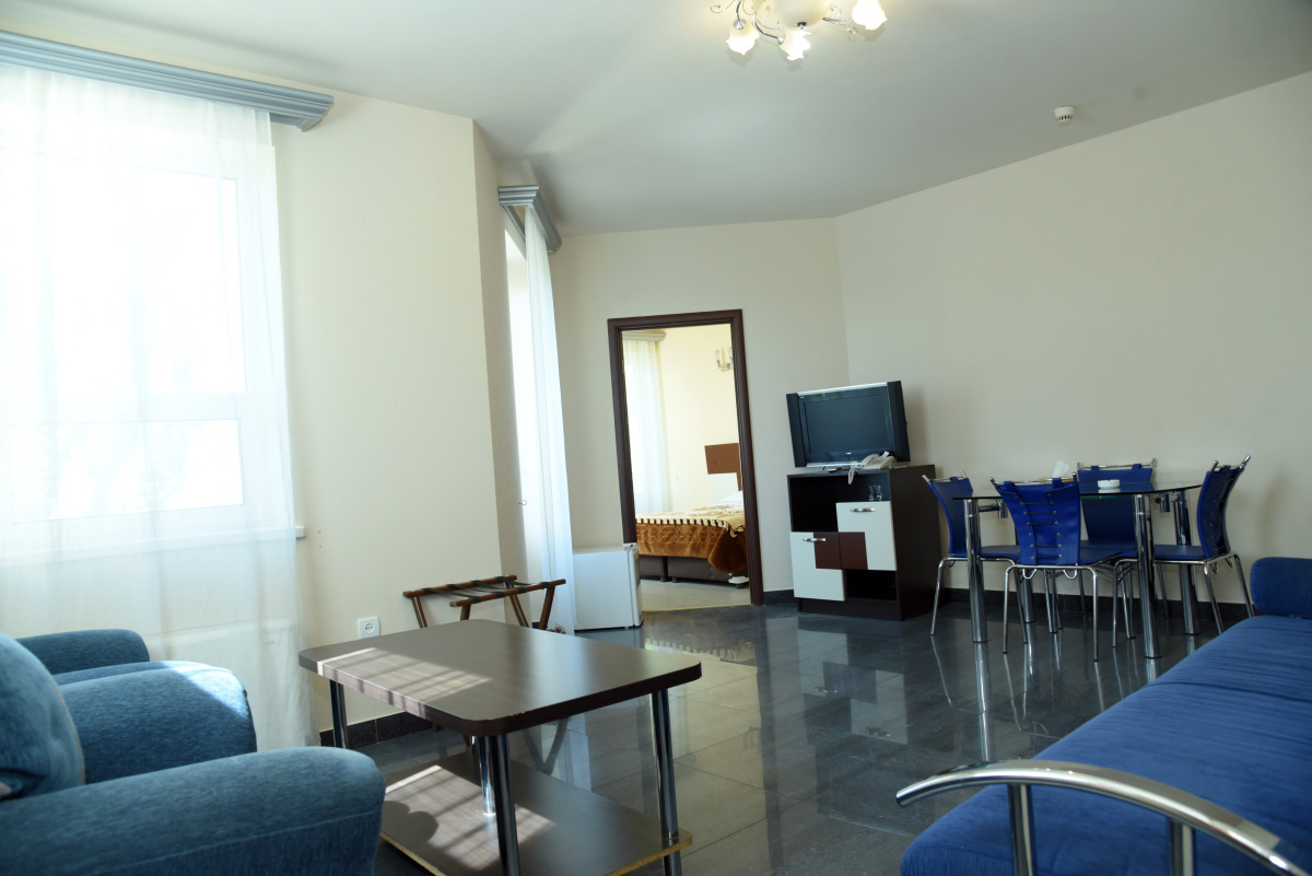 Armenian Village Park Hotel