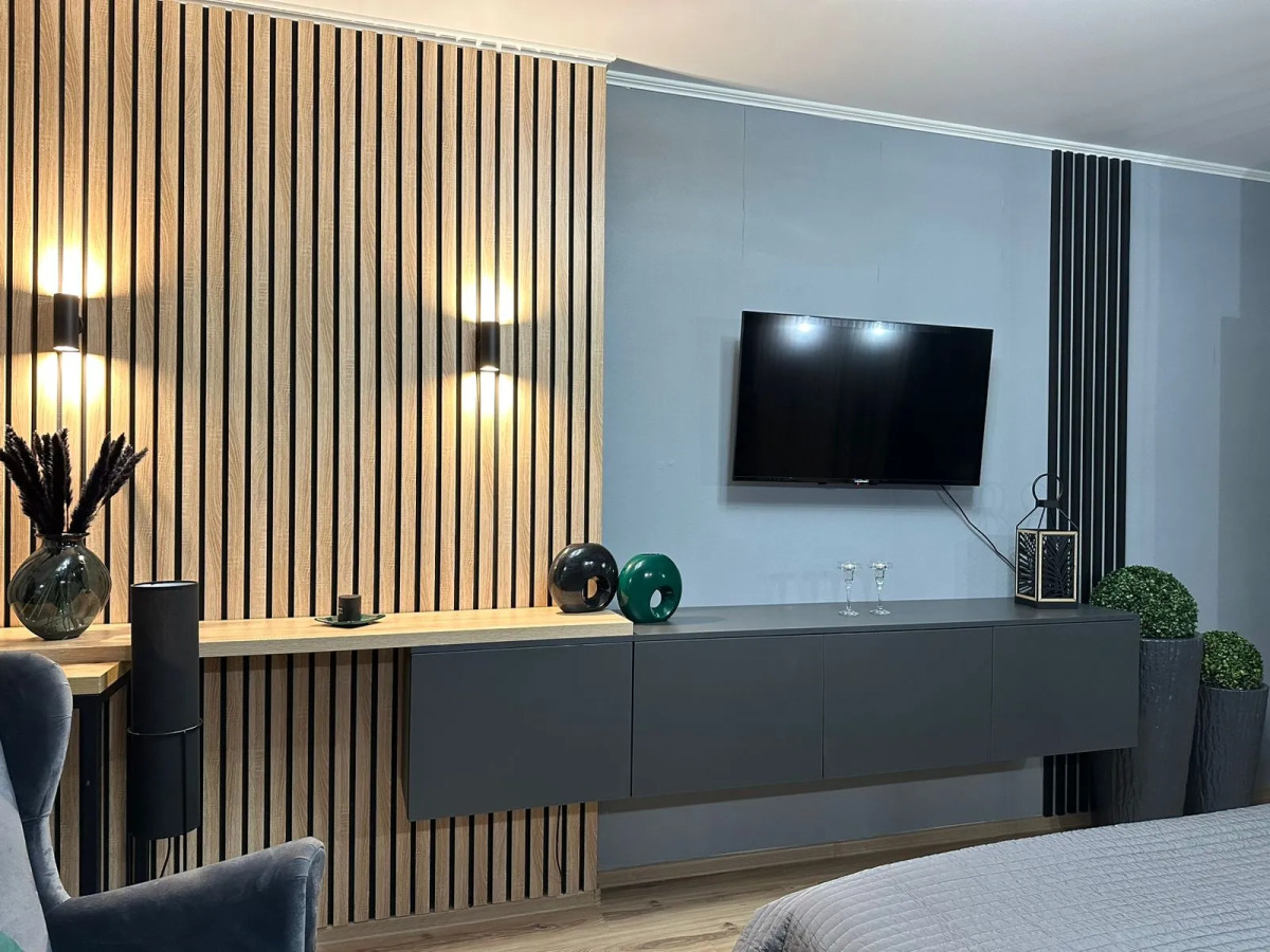 Квартира класса комфорт плюс с видом на реку в центре Рыбной деревни, остров Канта