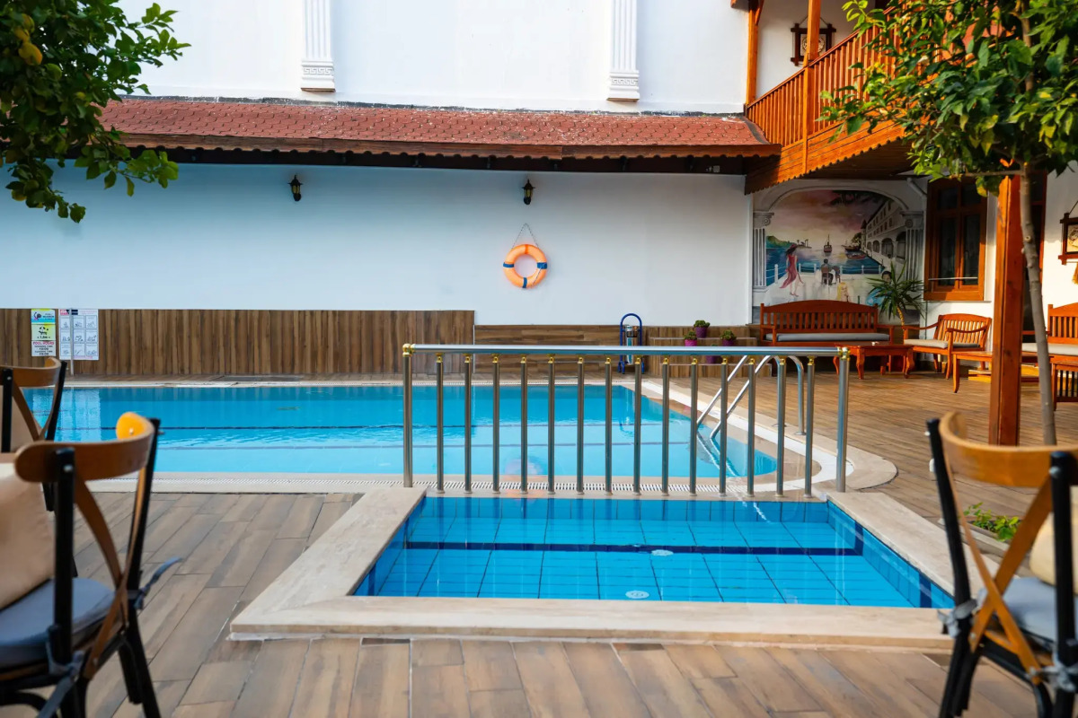 Oscar Boutique Hotel