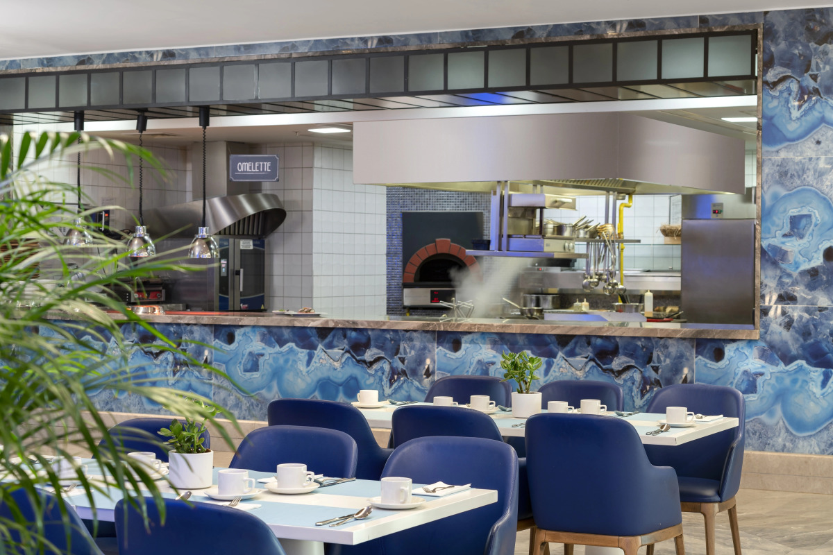 Отель Crowne Plaza Istanbul Florya