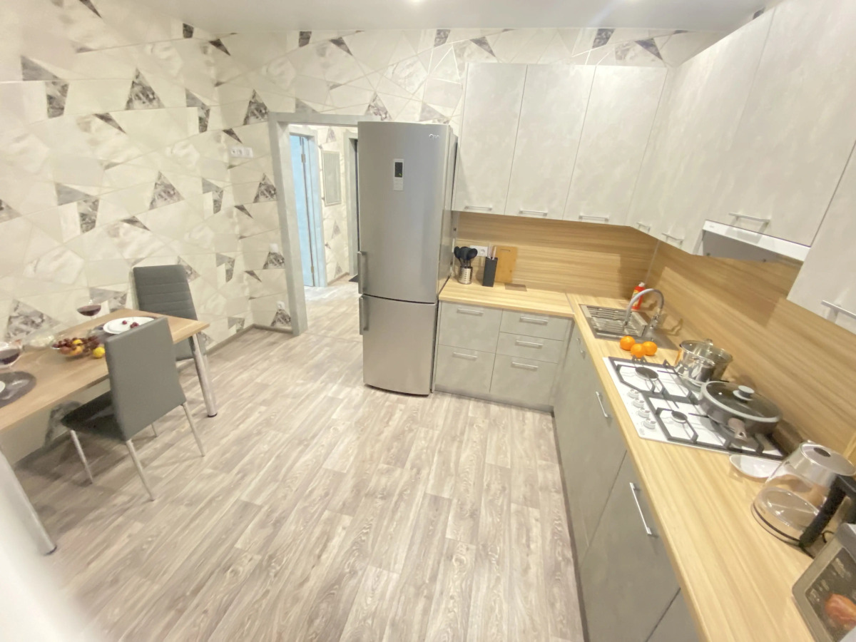 Апартаменты 1-комн Квартира 41кв.м, возле ТЦ Сити Парк ул. Севастопольская д.25 В