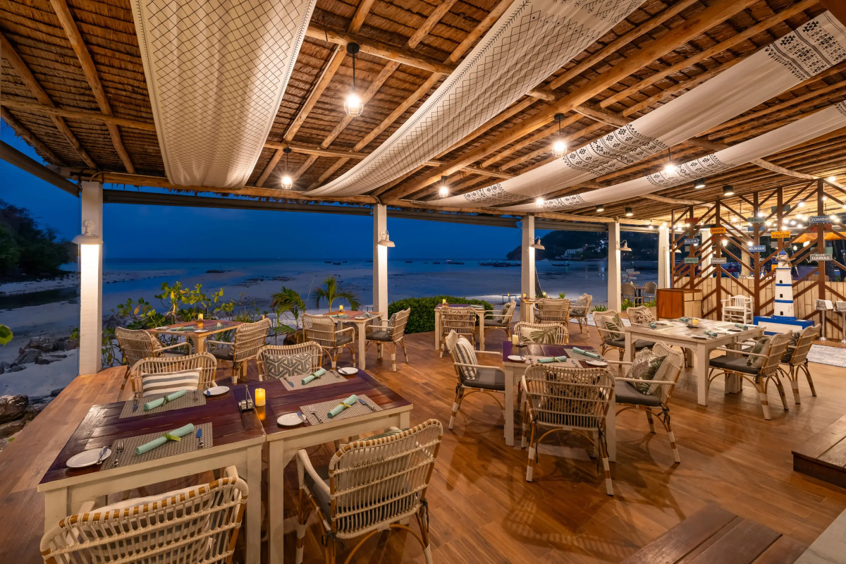 Отель Saii Phi Phi Island Village