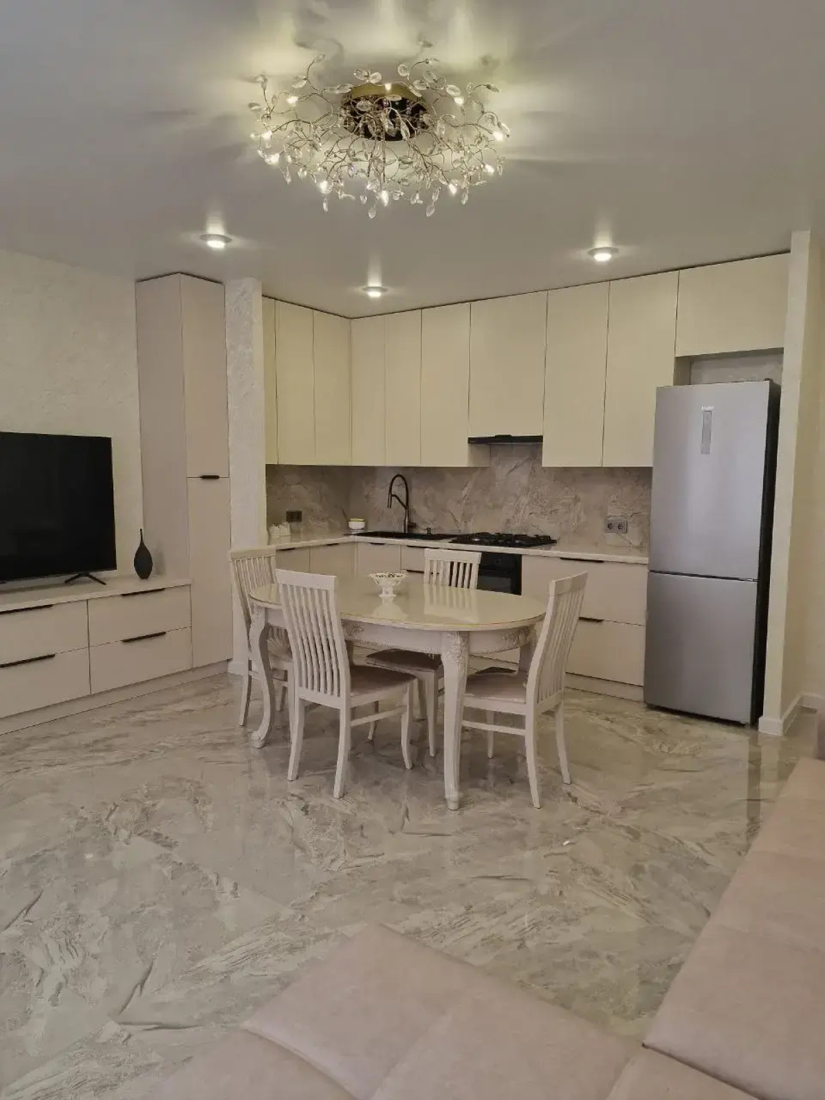 Апартаменты Братьев Темировых 69/3