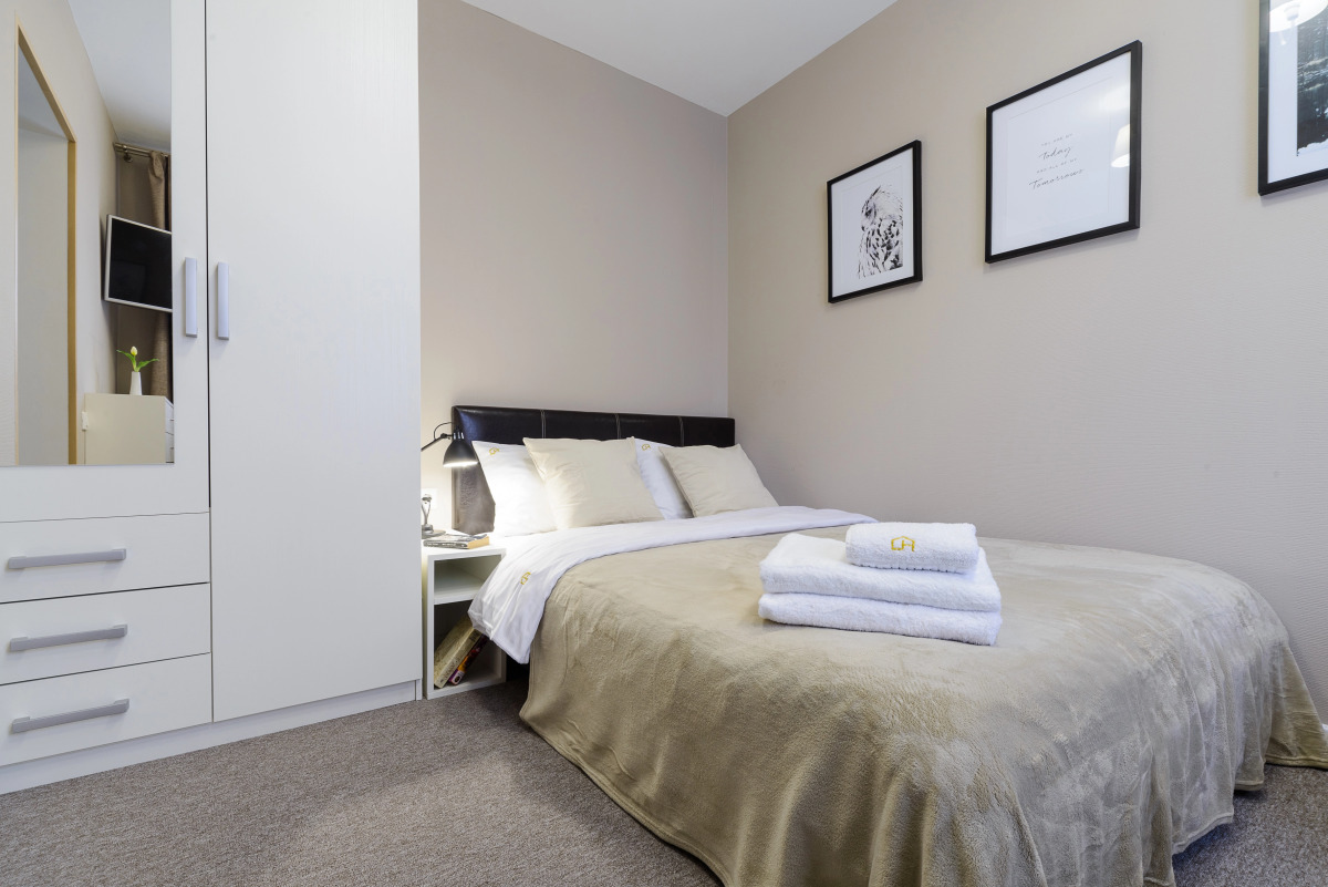 6-комнатный дом HomeApart Новгородская, 11