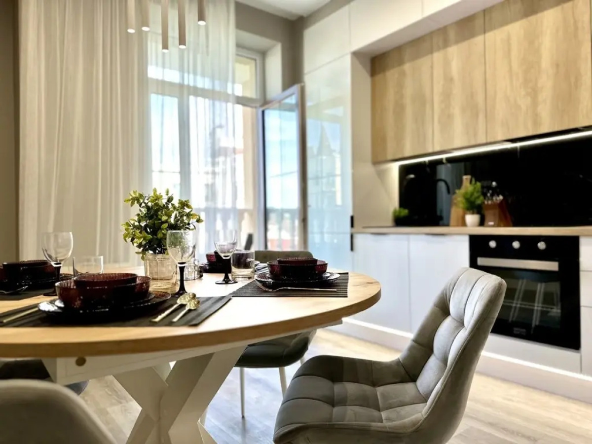 Апартаменты 2-х комнатные KranzDeluxe Резиденция у моря 1