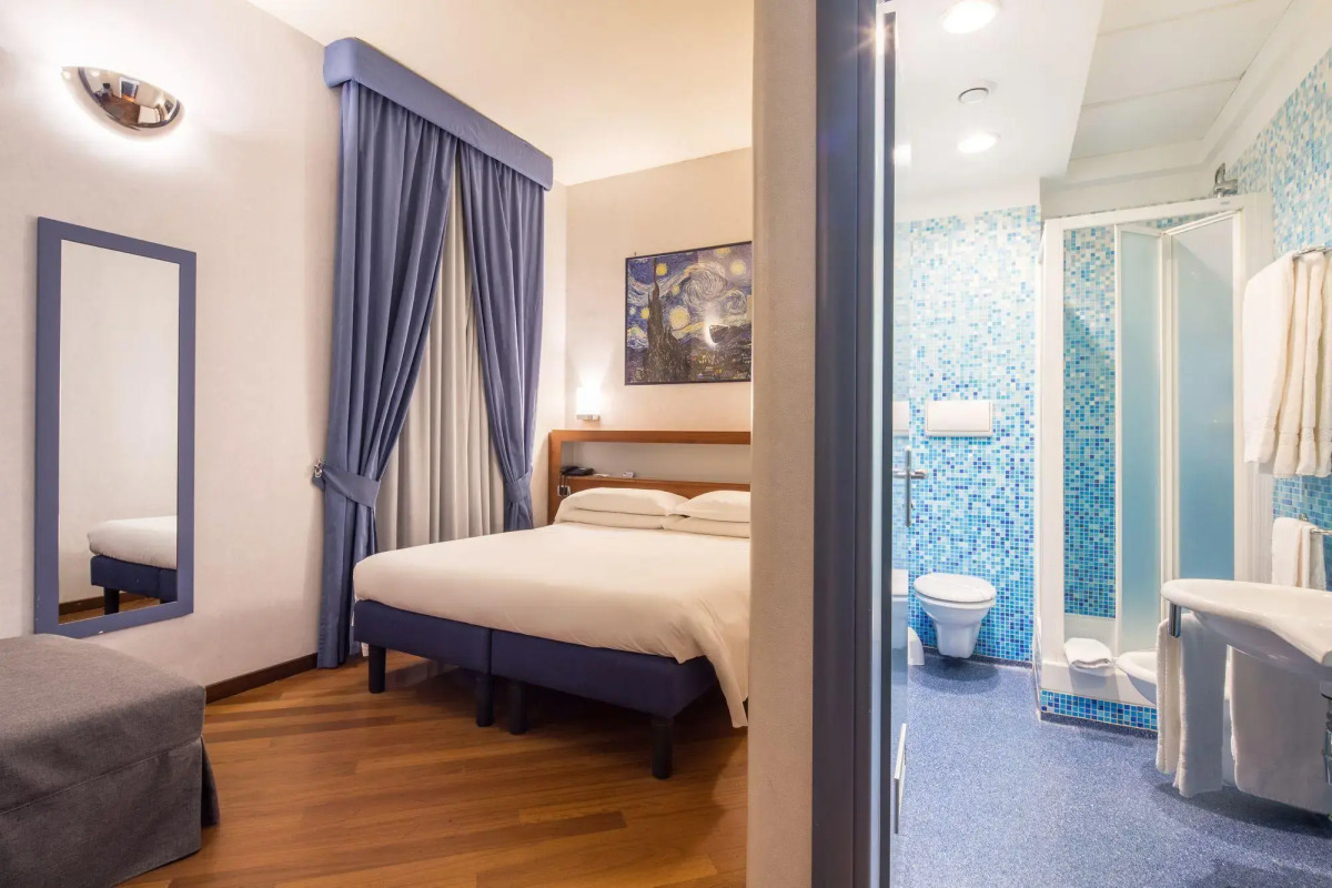 Отель Best Western Plus Hotel Plaza Napoli