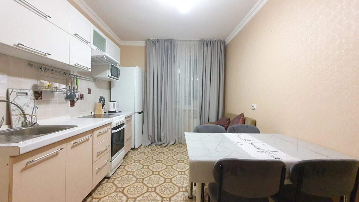 Апартаменты 2х комн.кв с 2мя кроватями и раскладным диваном на 23м этаже