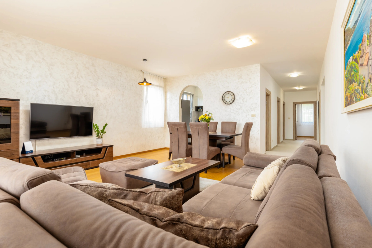 Апарт-отель MS Katunjanin