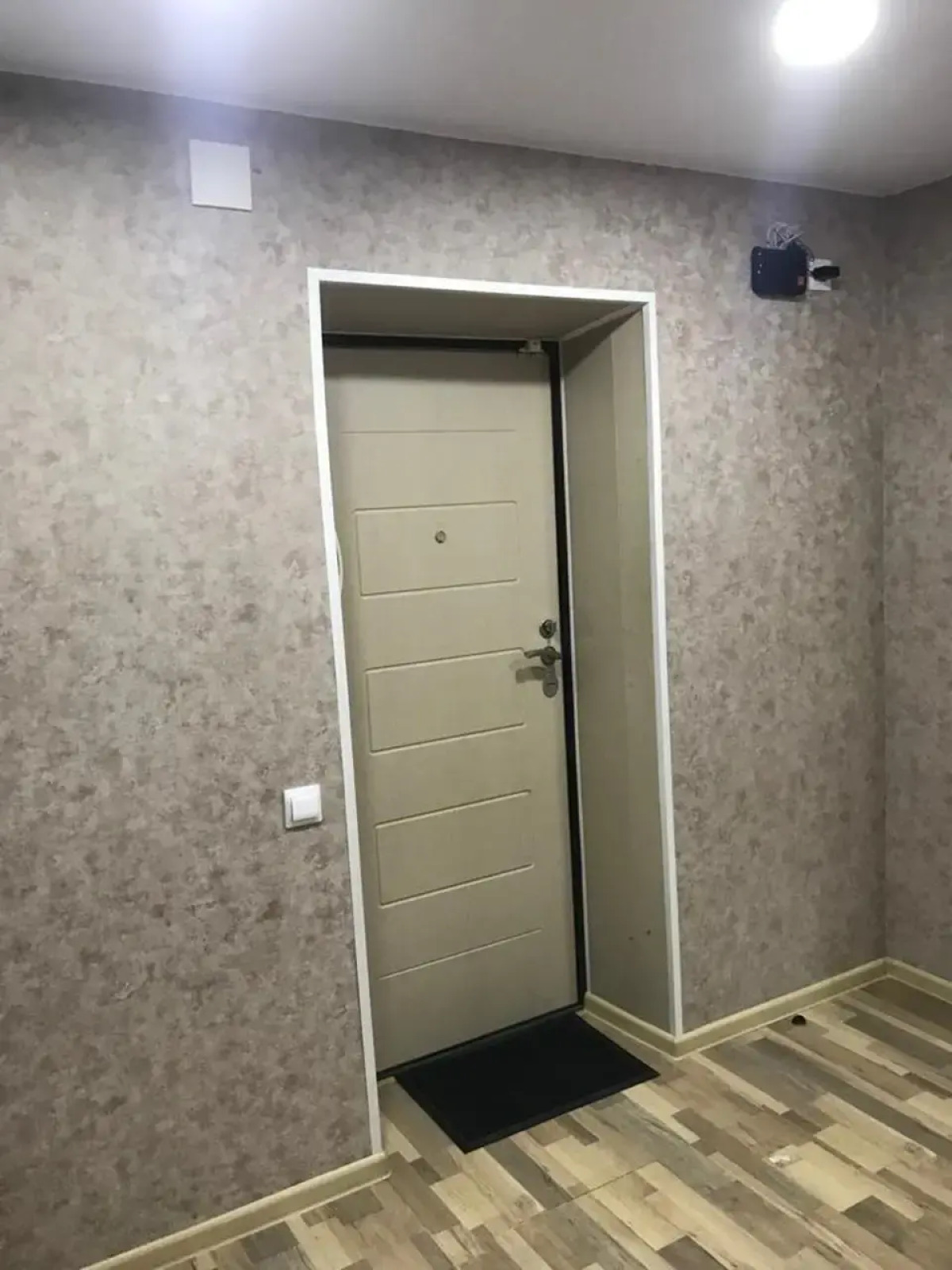 Квартира 2х-комнатная с  Хорошим Ремонтом