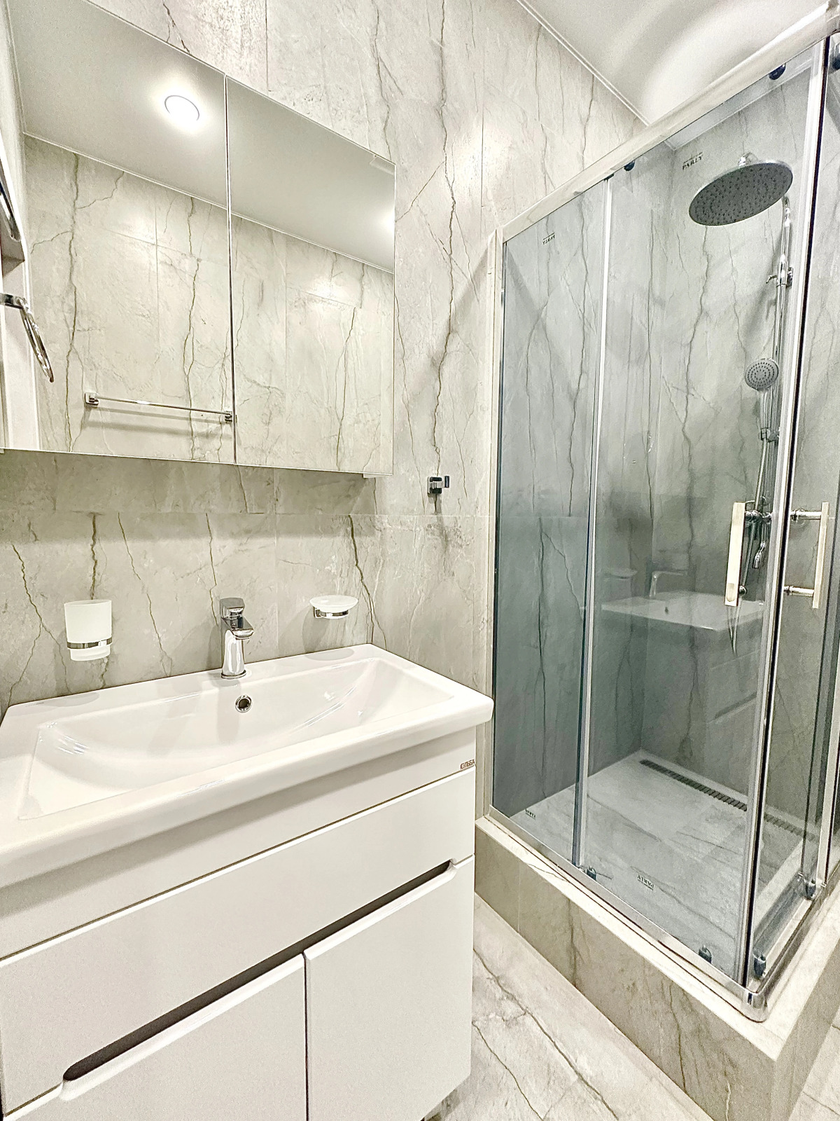 Апартаменты люкс с балконом