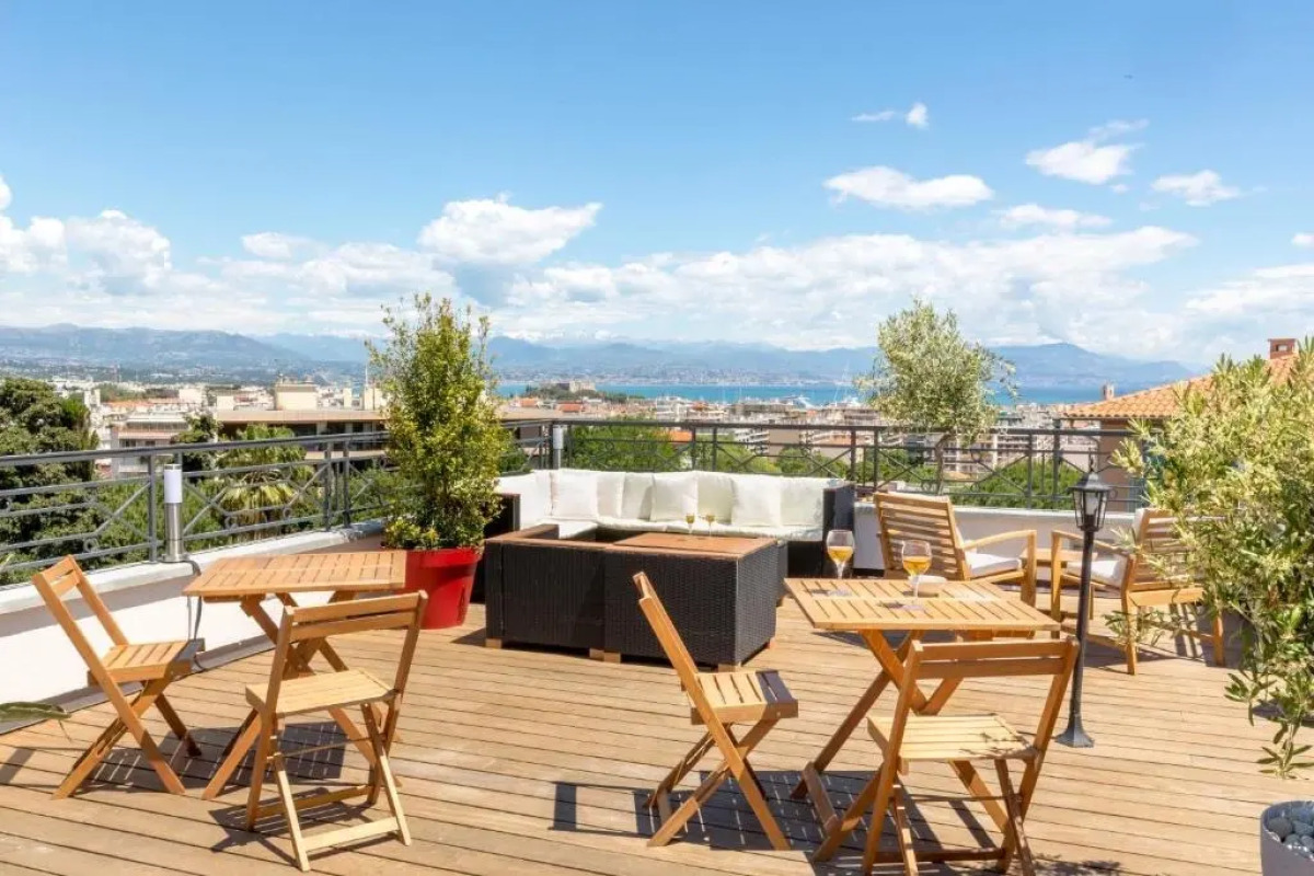 Отель Best Western Journel Antibes