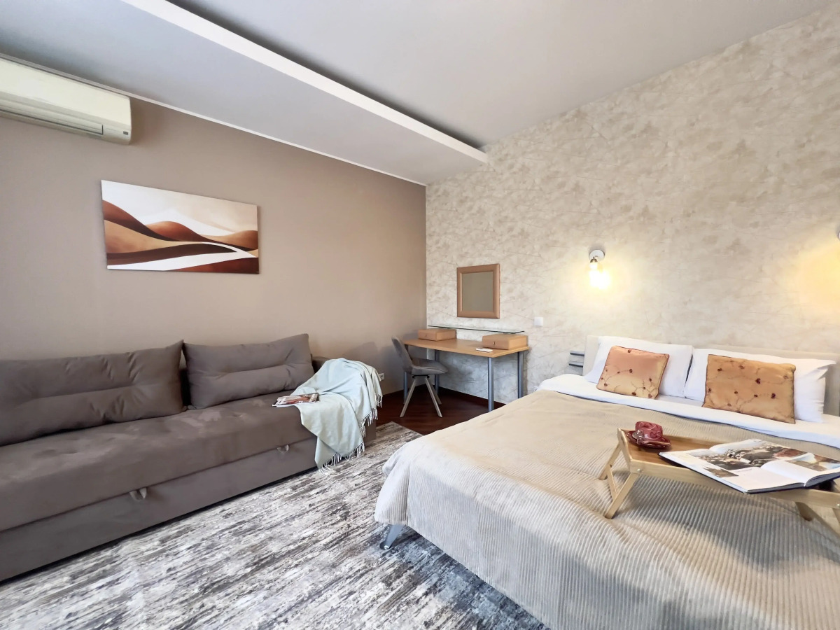 Апартаменты ВыДома в шаге от набережной с видом на Бульвар Дзержинско