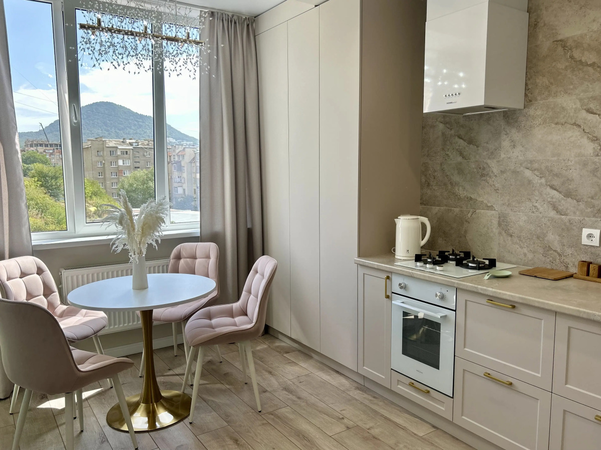 Квартира на Октябрьской