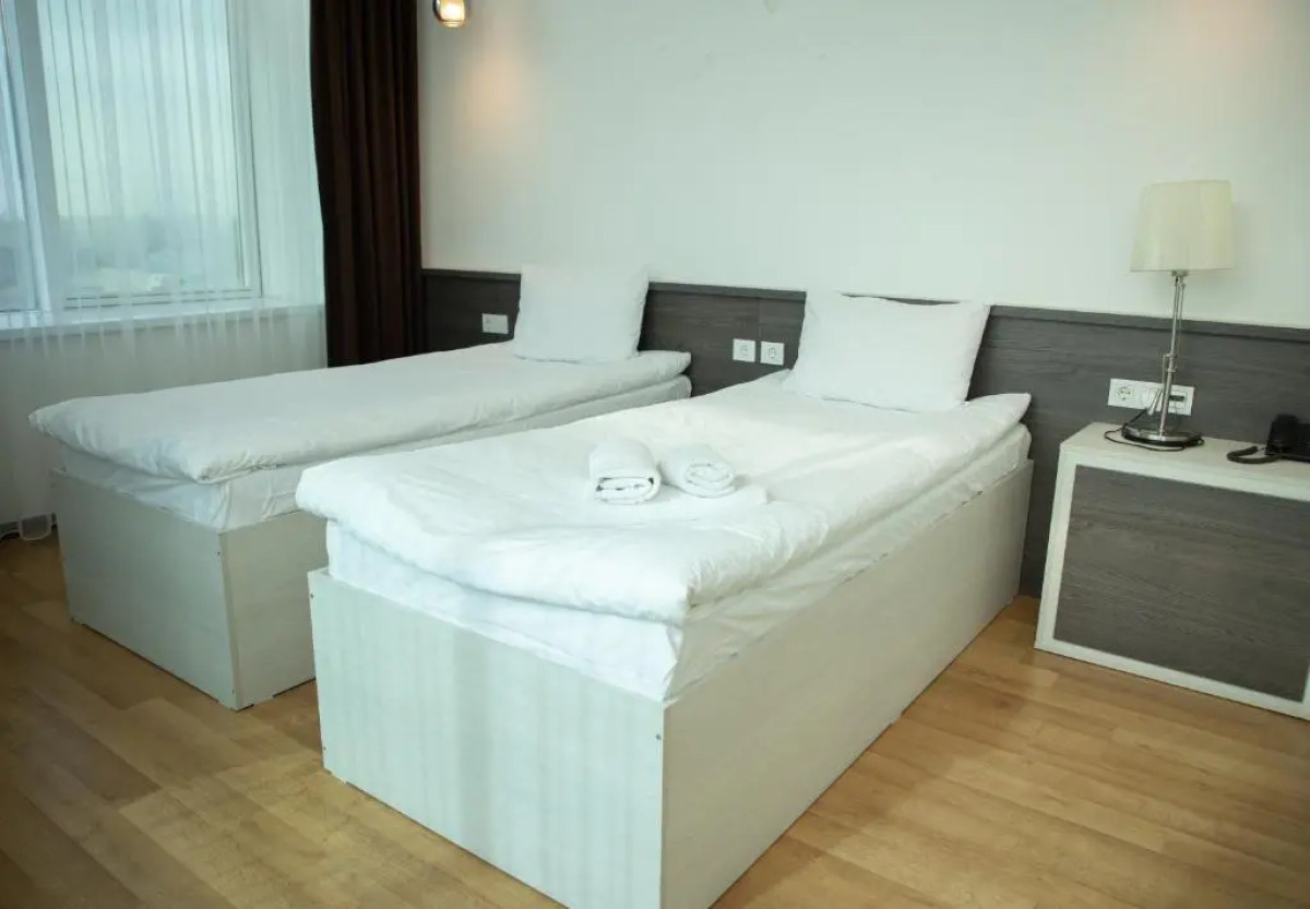 Отель Астра