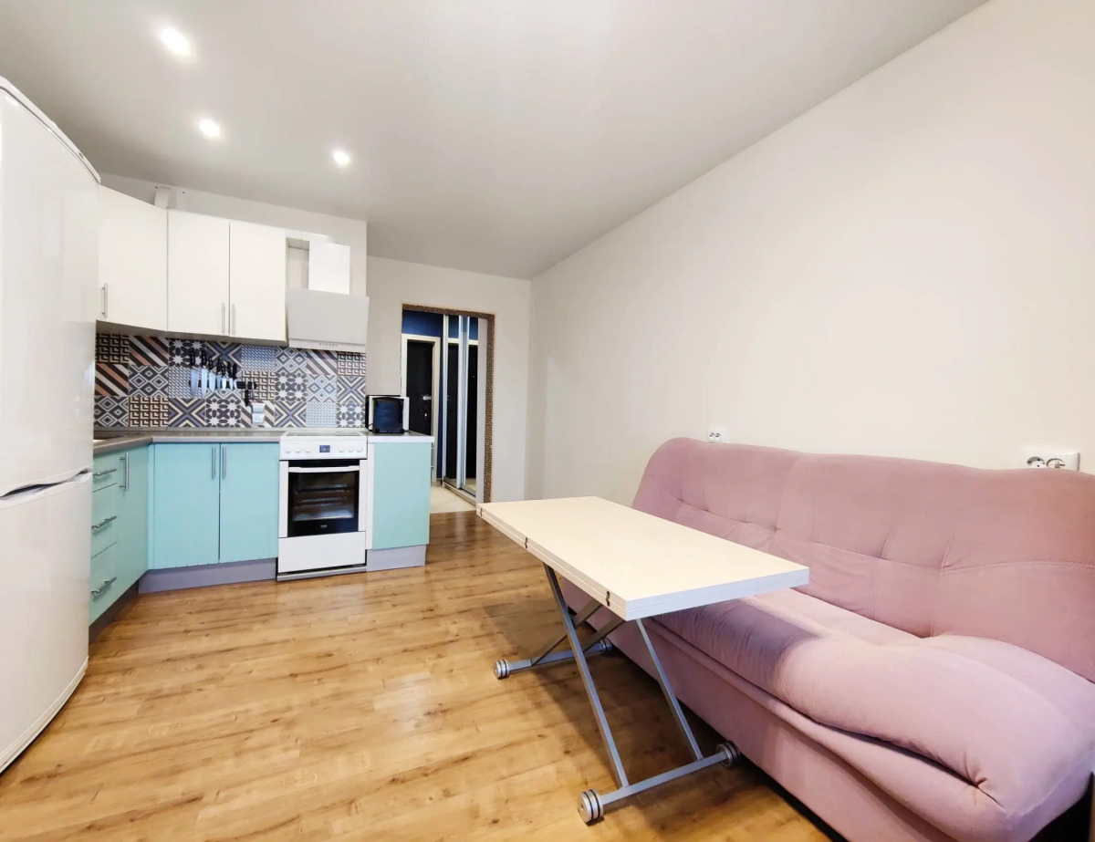 Квартира Современная студия в пешей доступности от метро