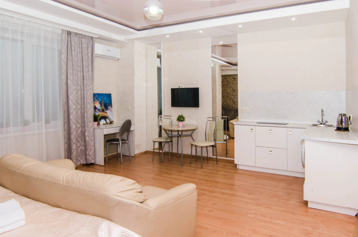 Апартаменты на площади МОПРа