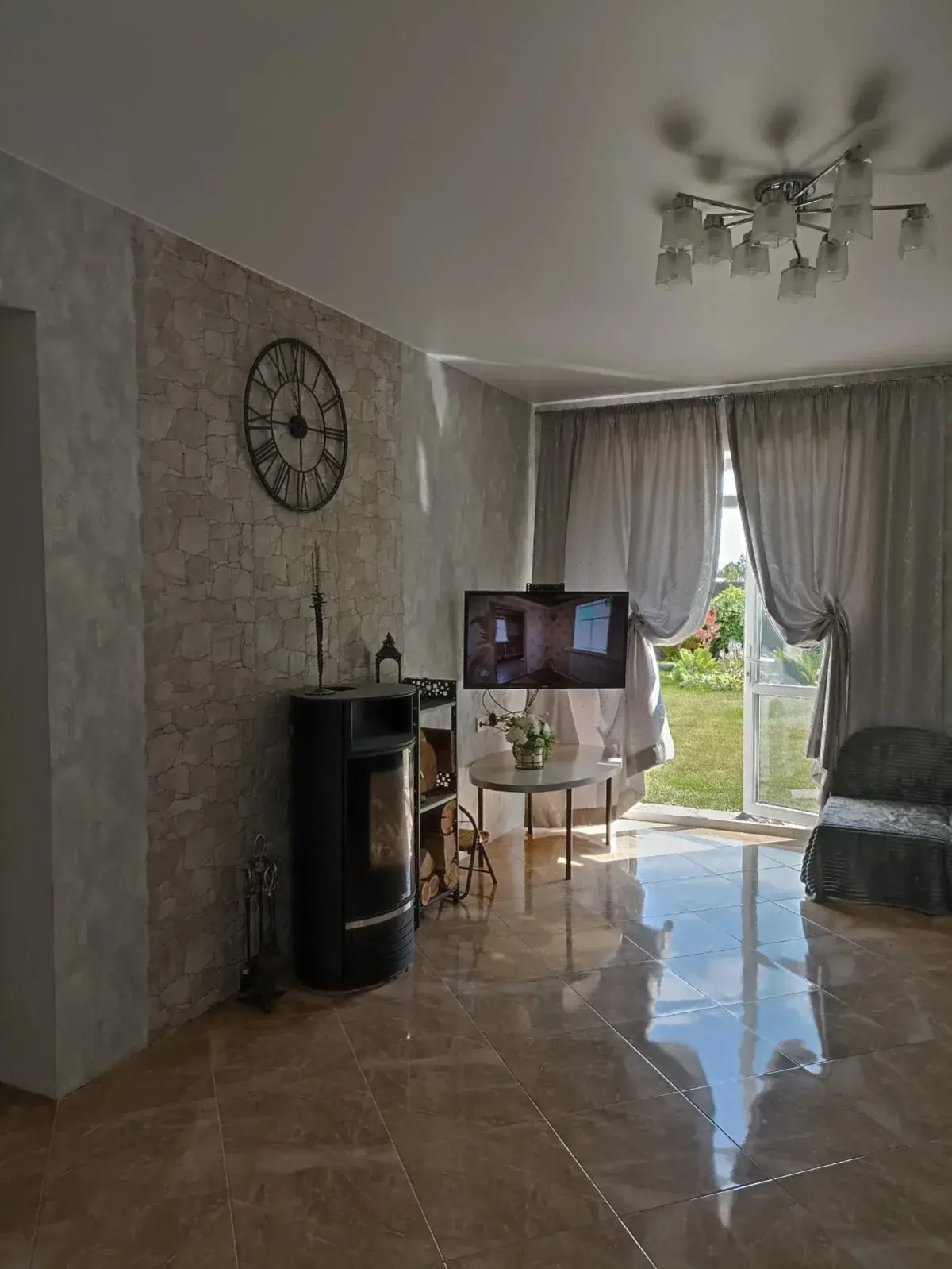 Частный дом Дом с беседкой