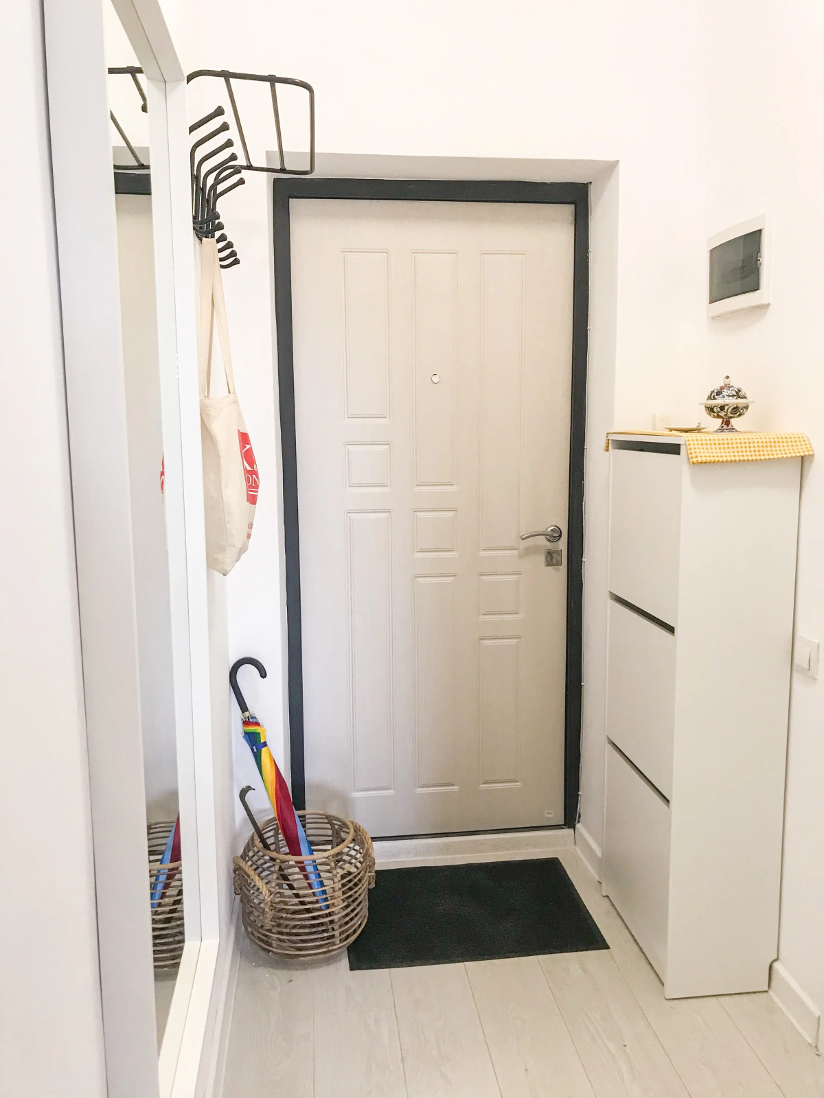 Апартаменты ADT Beige and white