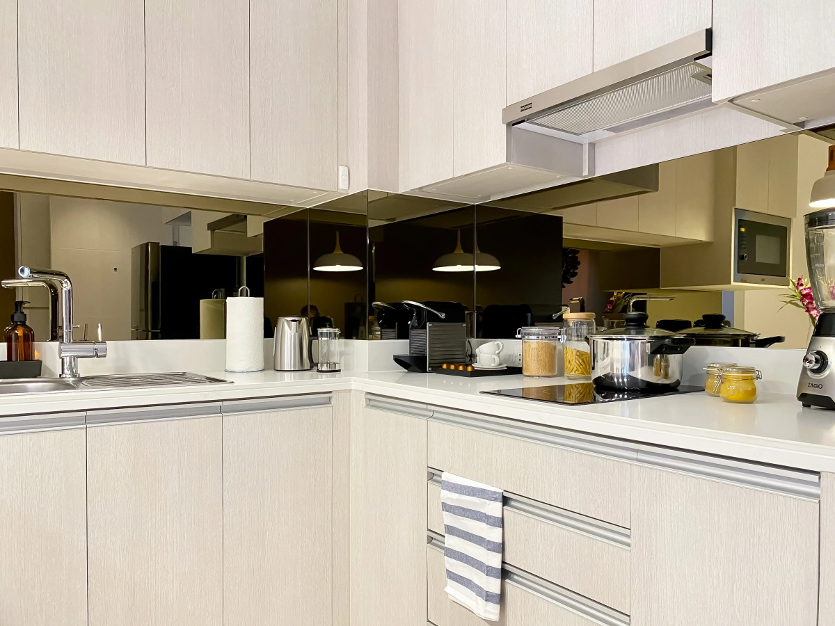 Апартаменты 2 спальни с видом на озеро в шаге от моря