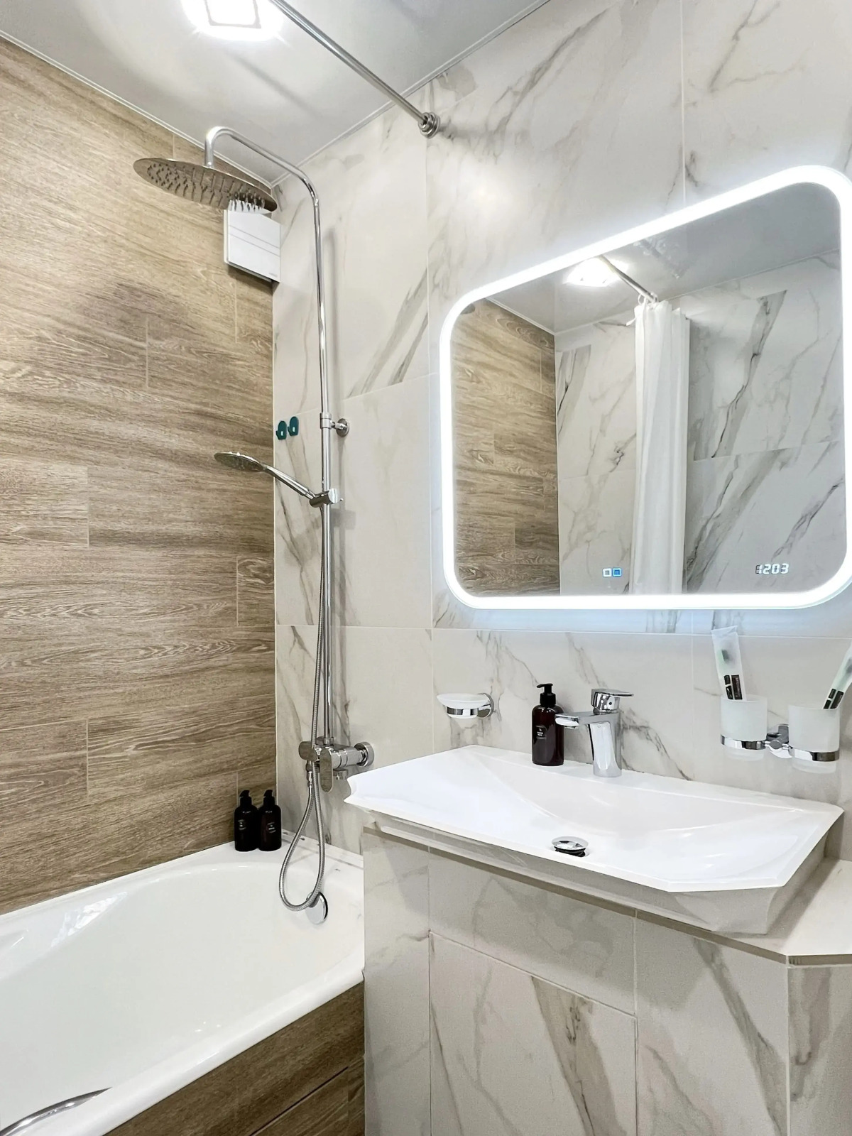 Квартира Роскошная Kravc Group с камином и просторной лоджией