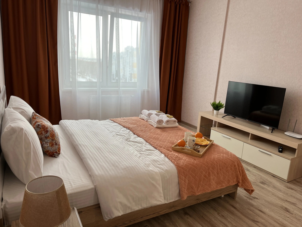 Квартира комфорт-класса возле ТРК Фиеста, начало паркового