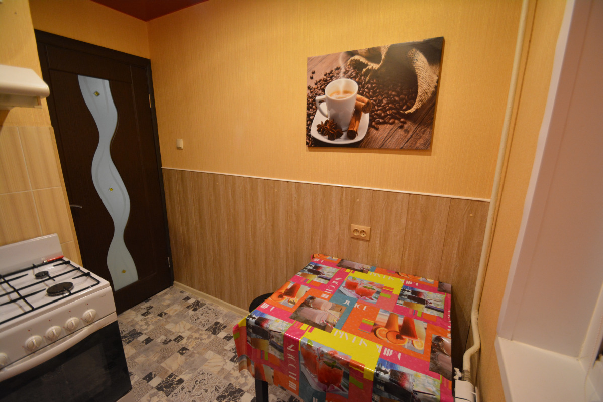 Апартаменты на улице Бредова 3