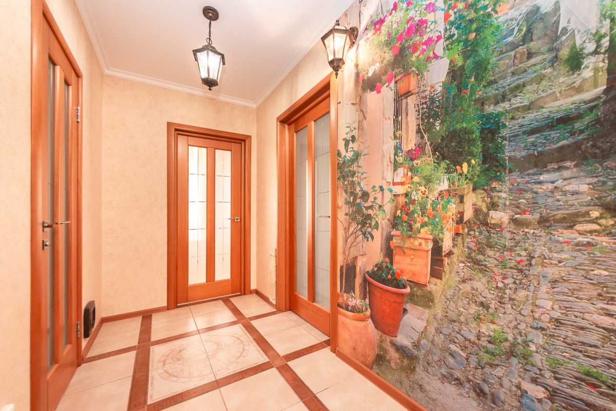 Апартаменты на Романа Брянского 8/1