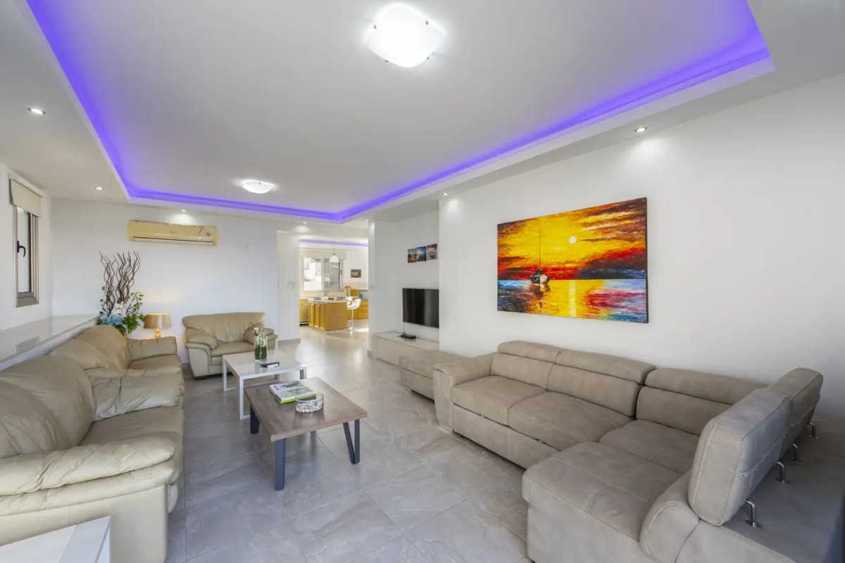 Вилла Seafront Protaras Luxury Resort