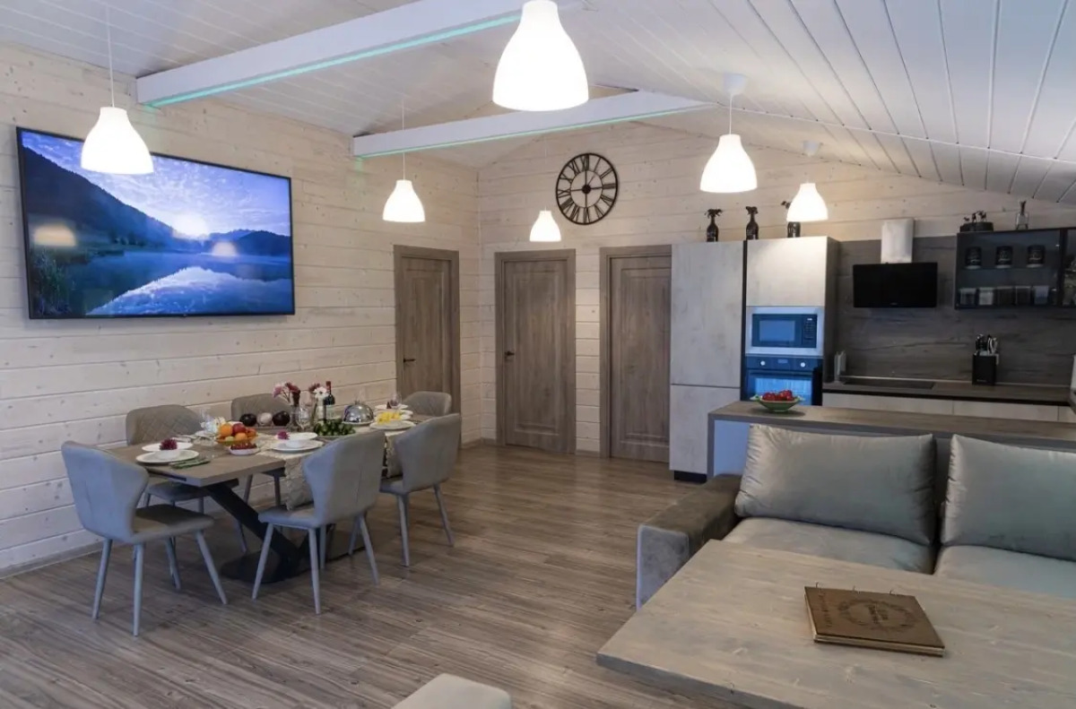 Коттедж Шале-солнечный