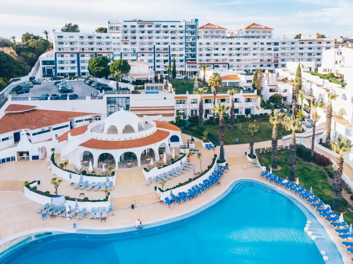 Апарт-Отель Grand Muthu Oura View Beach Club