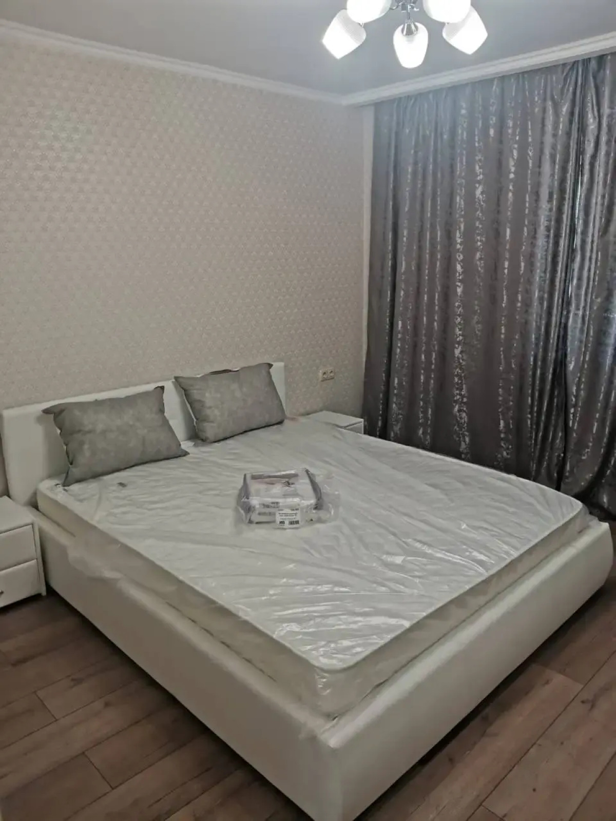 Апартаменты Евродвухкомнатная на Юрия Клыкова 12