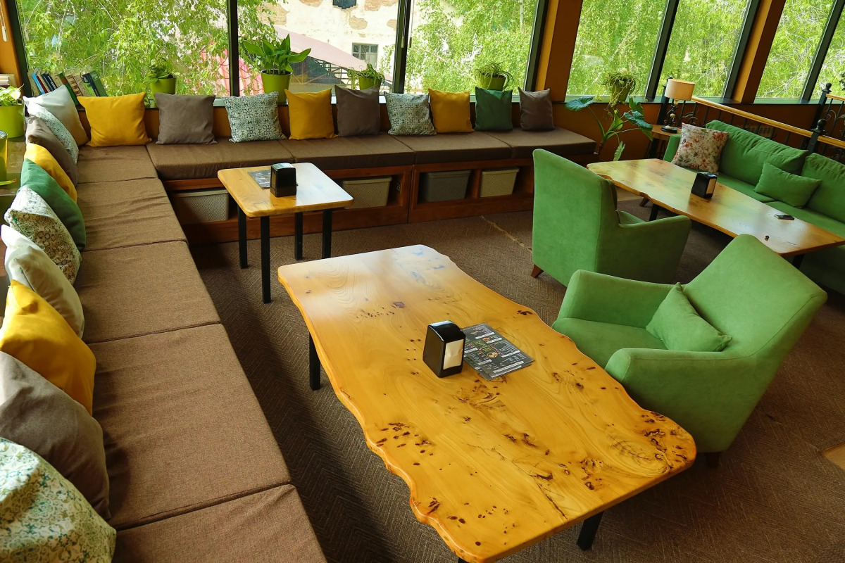 Отель Маданур