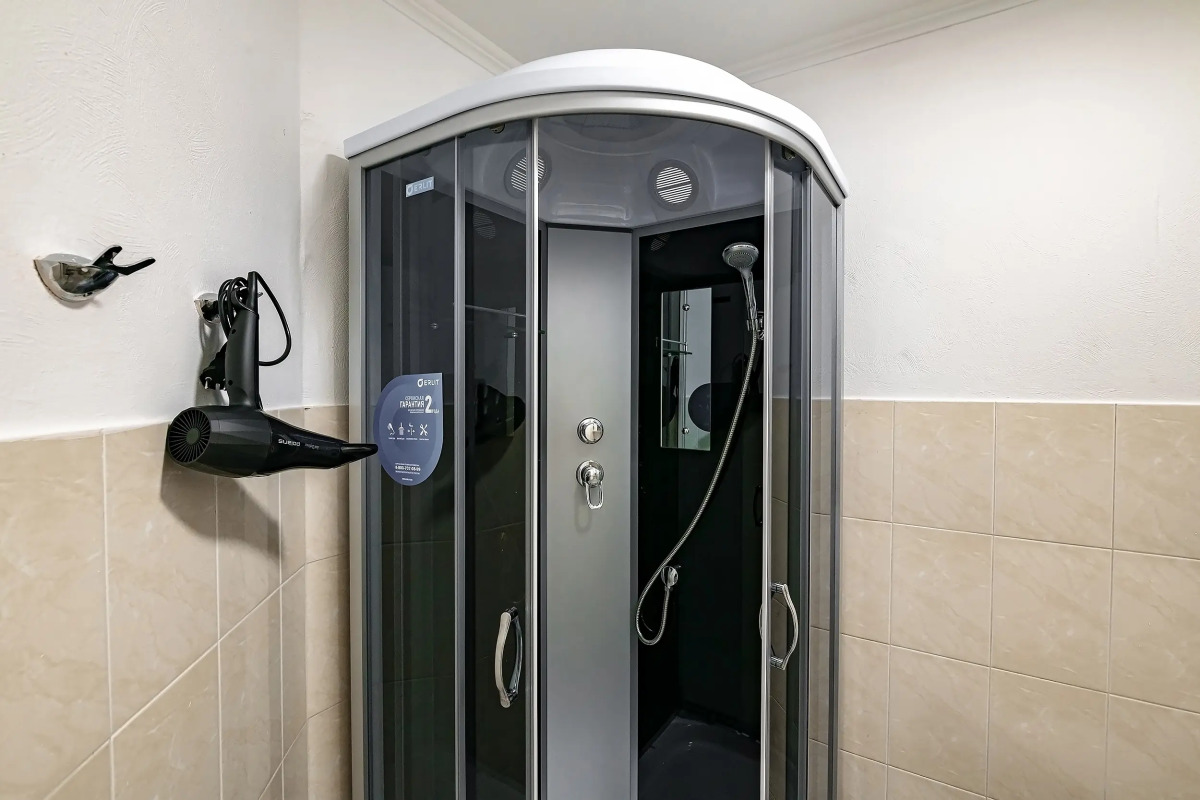 Апартаменты Трехкомнатные в самом центре города на Фокина 19