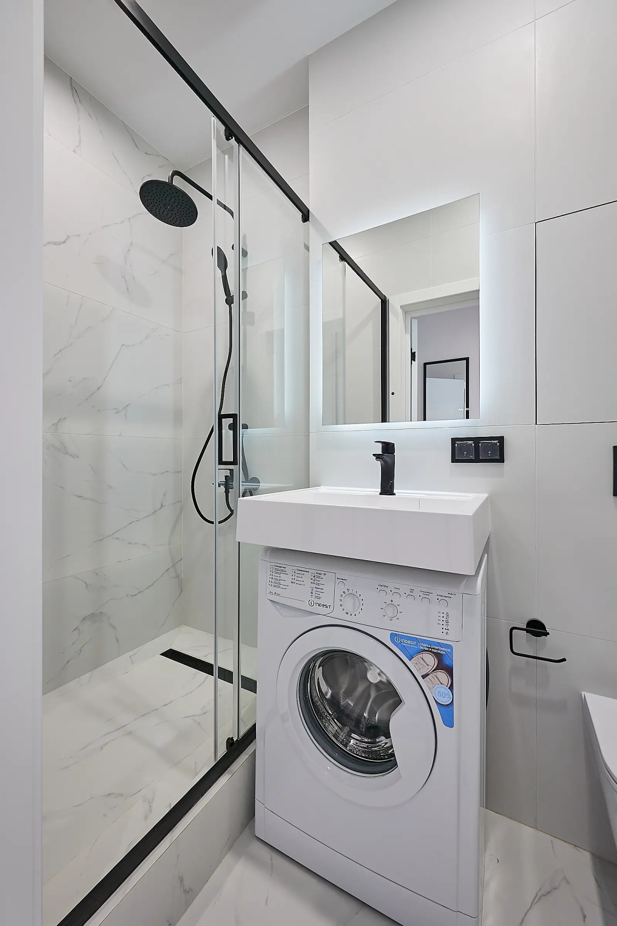 Апартаменты в комплексе с бассейном набегу Финского залива