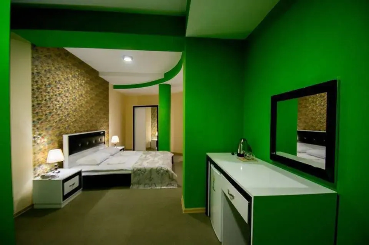 Отель Баттони