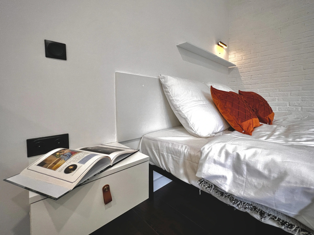 Апартаменты шикарные новые в самом центре Смоленска с удобным месторасположением