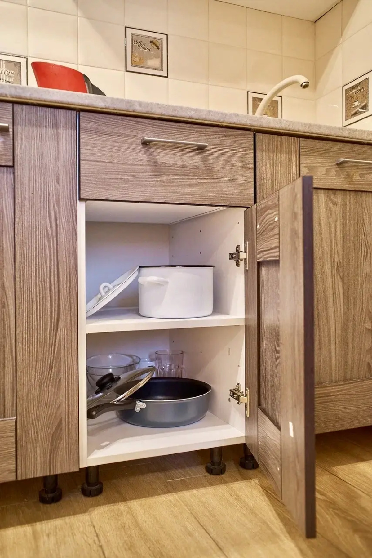 Апартаменты Уютная Студия с большой лоджией в доме бизнес-класса