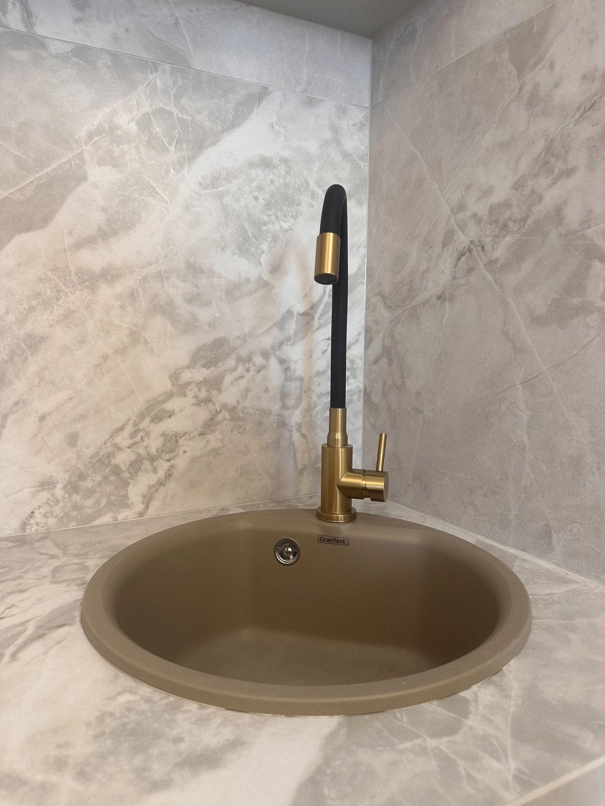 Апартаменты SKY с балконом, в центральной части