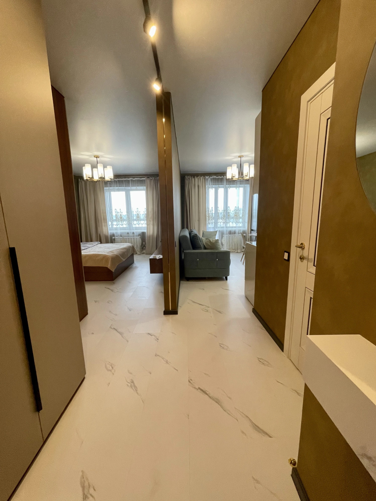 Апартаменты На Верхней Набережной