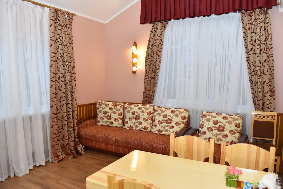 Отель Эдельвейс