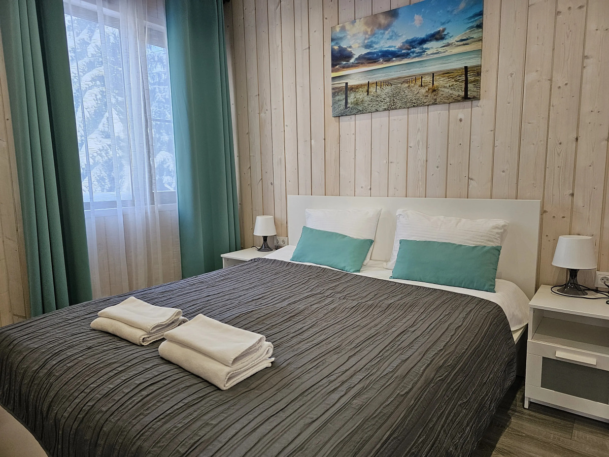 Коттедж Черничный Склон Forest House