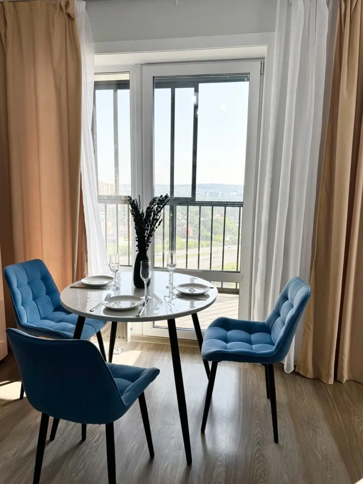 Апартаменты Комфорт с шикарным видом на город