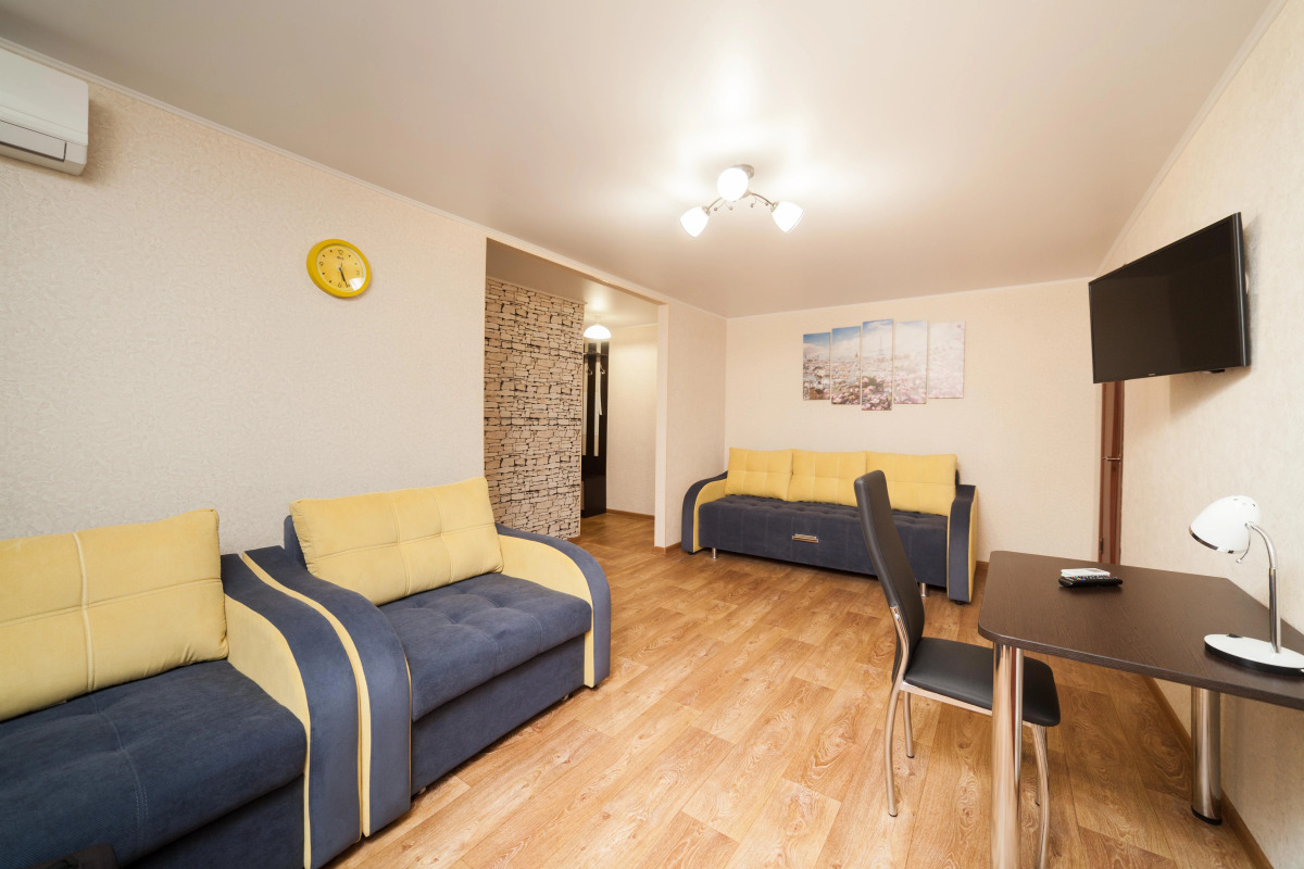 Апартаменты на Окском 7