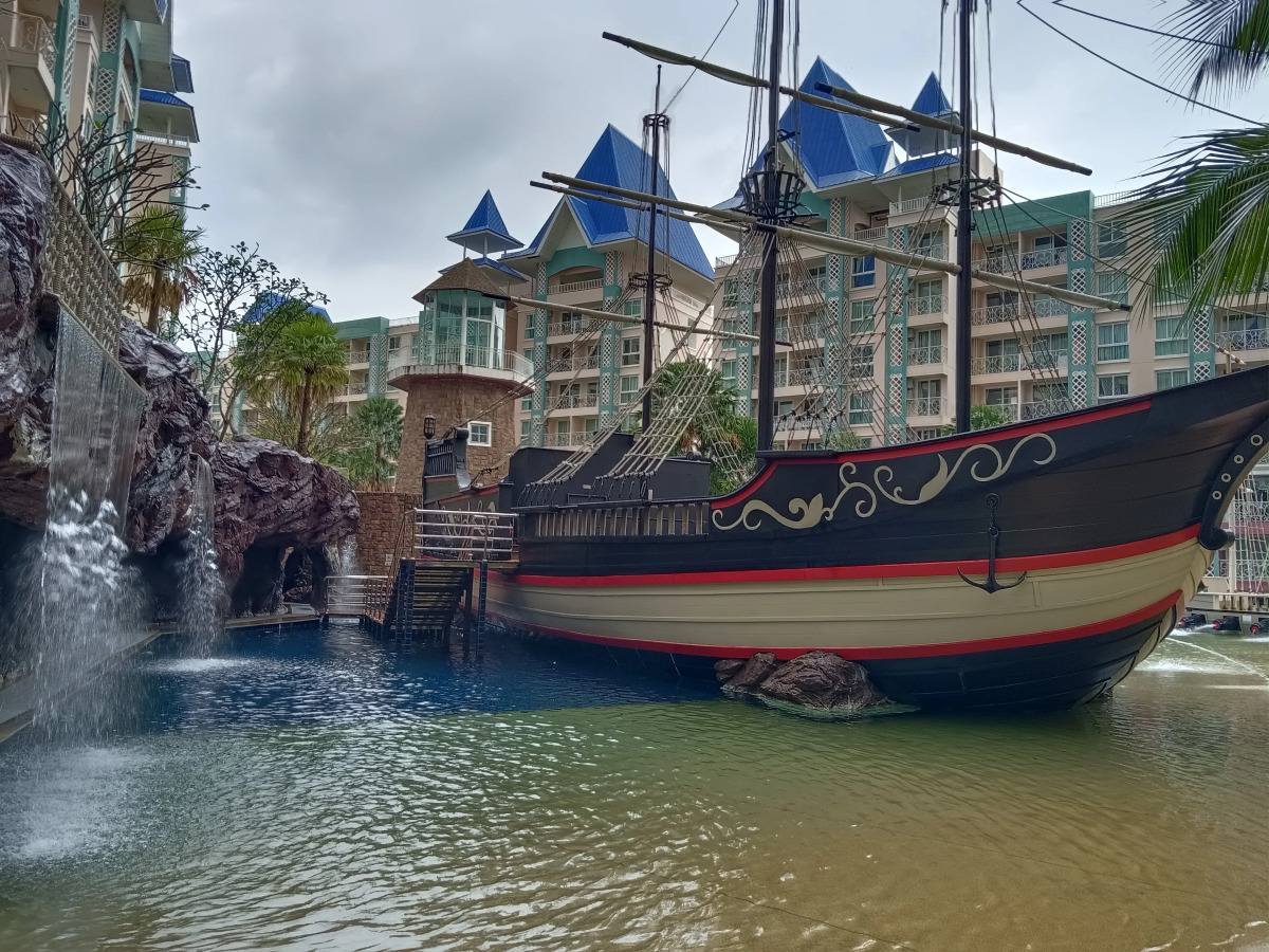 Апартаменты Grande Caribbean Condo