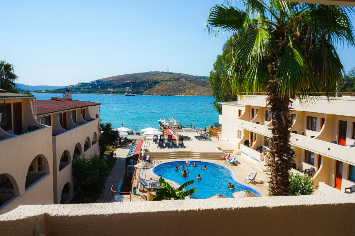 Отель Oscar Seaside Hotel & Spa