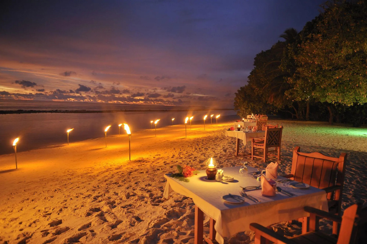 Курортный отель Royal Island Resort & Spa