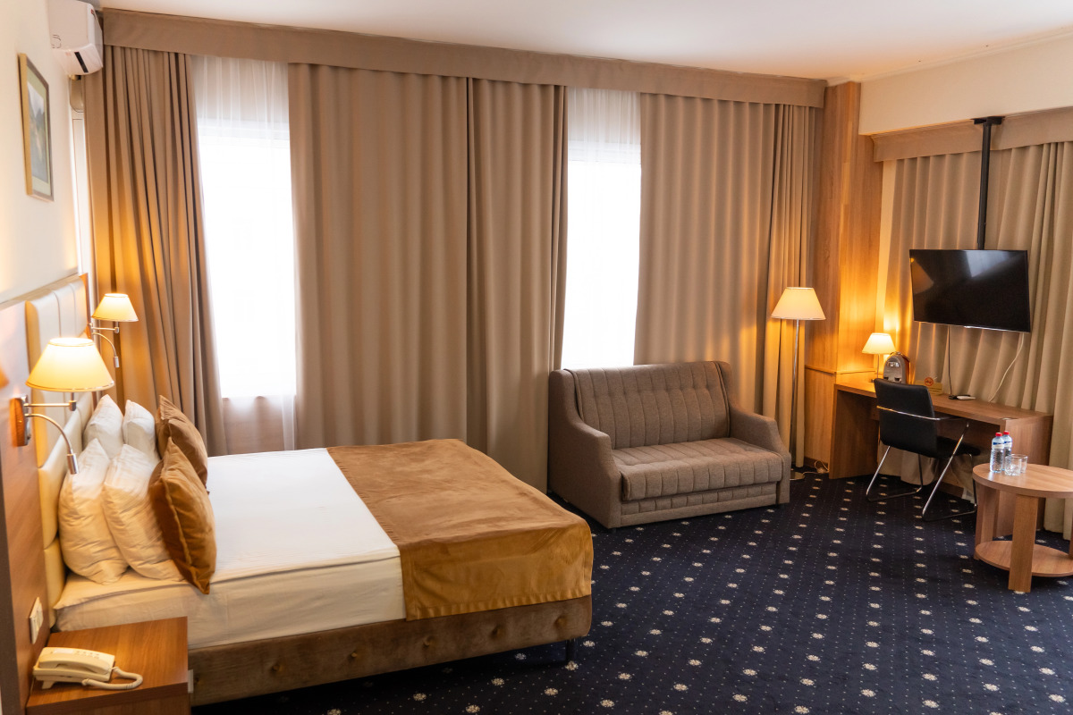 Отель Central City